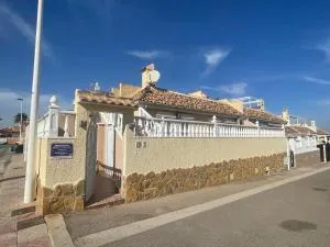 Home with Jacuzzi and outside TV - Puerto Marino