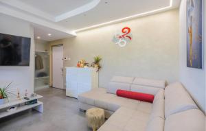 Cozy Apartment In Tortoreto Lido