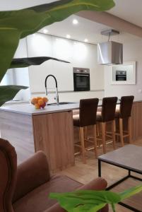 Modern house with pool, just 700m away from beach