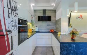 Cozy Apartment In Tortoreto Lido