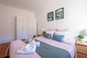 Host Wise - Spacious Comfortable Apartment - Balcony