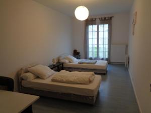 Maisons de vacances Vacances a St Germain d Esteuil 33340 : Maison 2 Chambres