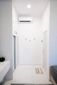 Auranad TinyHouse bandar Tanah Merah Wifi Netflix
