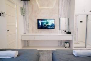 Auranad TinyHouse bandar Tanah Merah Wifi Netflix