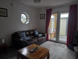 SEATADIS WILD ATLANTIC WAY Fab Sea views in Seatardis 2 Bedroom self contained holiday let F92D5X4