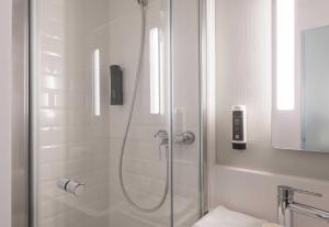 Hotels B&B HOTEL Angers 1 Beaucouze : photos des chambres