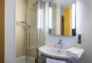 Hotels B&B HOTEL Perpignan Sud Porte d'Espagne : photos des chambres