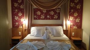 Superior Romantic Room with AC room in Aqua Therm Hotel