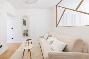 Suite luxueuse Elysee Faubourg St Honore Paris 8