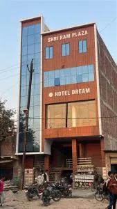 OYO Hotel Dream - Bhind
