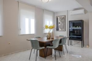 Foothills Turquoise Villa