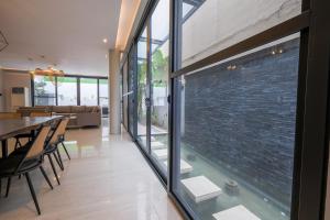 Casa Bonifacio by JC