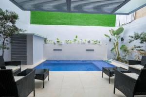 Casa Bonifacio by JC