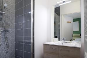 Appartements Le Normand - Spacieux T4 neuf avec 3 salles d’eaux : photos des chambres