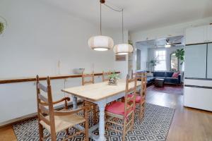 Sojourn Eclectic Capitol Hill Home Sleeps 4