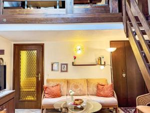 Apartment Residenza Chesa Margun 15-4 by Interhome