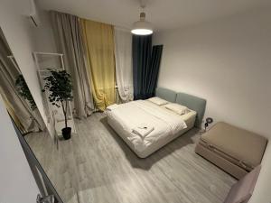 New 79 green apartment