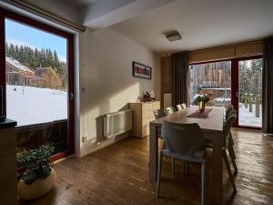 Chalet Sunny Mountain Escape & Pets by Interhome