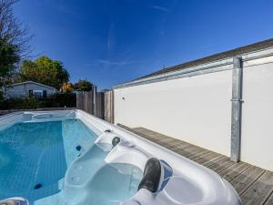 Apartment Le Tadorne by Interhome