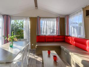 Apartment Le Tadorne by Interhome