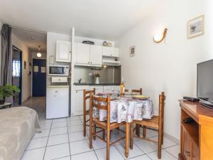 Apartment La Palme dOr-21 by Interhome