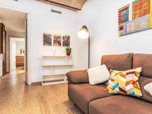 Apartment Eixample Dret Aragó Roger de Lluria by Interhome