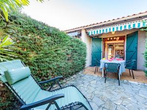 Holiday Home Les Brigantines 1 et 2-7 by Interhome