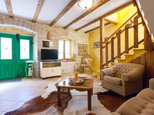 Holiday Home Franz by Interhome