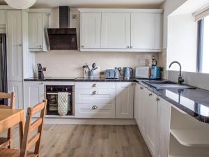 Holiday Home Carbost Cottage by Interhome