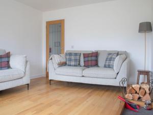 Holiday Home Carbost Cottage by Interhome