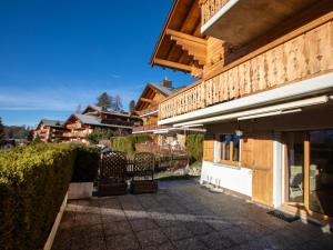 Apartment Le Schuss 1 by Interhome