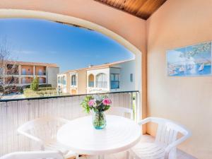 Apartment Les Canoubiers III by Interhome