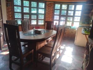 Cabaña rústica en el bosque-servicios limitados-ideal para desconectarse