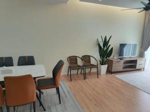 Suzis Homestay at Dian Residency