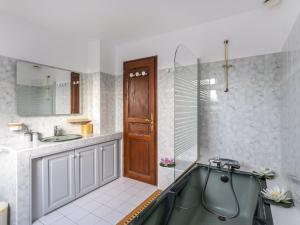 Maisons de vacances Holiday Home Kergrim-2 by Interhome : photos des chambres