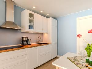 Apartment Lago Infinito by Interhome