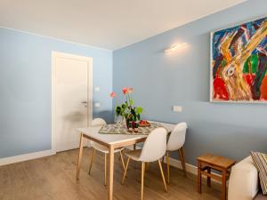 Apartment Lago Infinito by Interhome