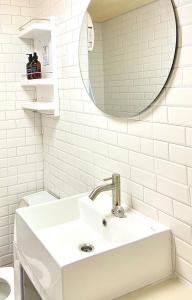 Impact Arena Condo C9 by GoodRoom24