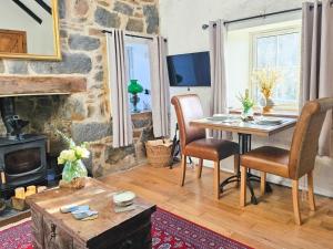 Holiday Home The Cottage by Interhome