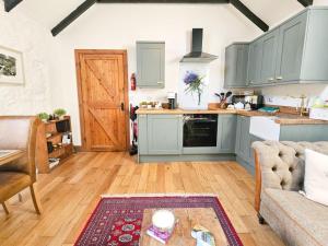 Holiday Home The Cottage by Interhome