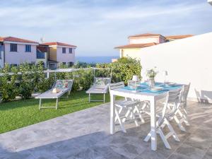 Apartment La casa allangolo by Interhome