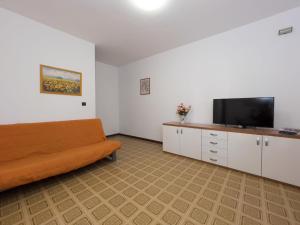 Apartment Villa Alba-2 by Interhome