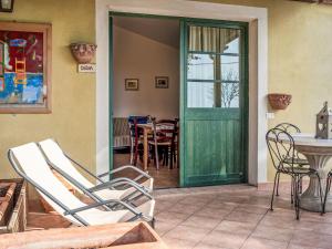 Apartment Le Debbiare-1 by Interhome