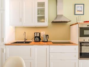 Apartment Riflesso del lago by Interhome