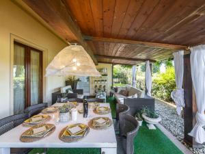 Villa Villa Il Guscio by Interhome