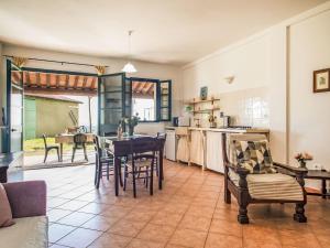 Apartment Le Debbiare-2 by Interhome