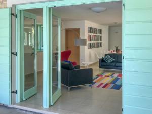 Holiday Home Villa Portobello Green by Interhome