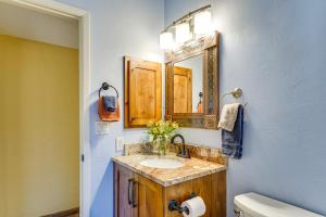 12 Mi to Dtwn Tucson Tranquil Townhome with Office