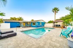 Oasis with Heated Pool 5 Mi to Anclote Gulf Park! - Trinity