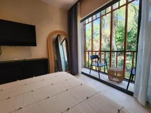 Macondo Arte Punta Zicatela - Brisas de Zicatela